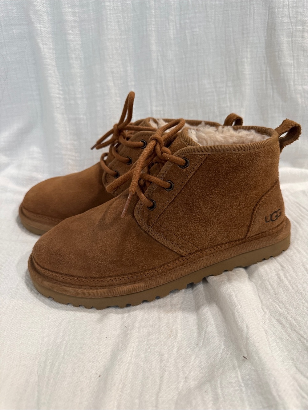 UGG Women’s Neumel Chestnut Suede boots. Women’s size7